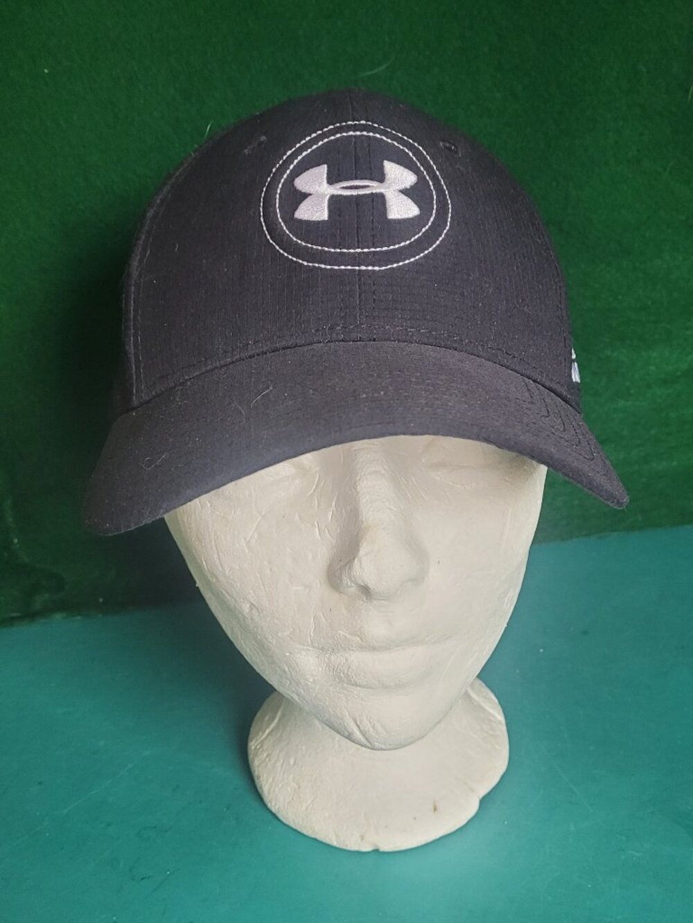Brand New NWOT Under Armour Baseball Golf Hat - L/XL